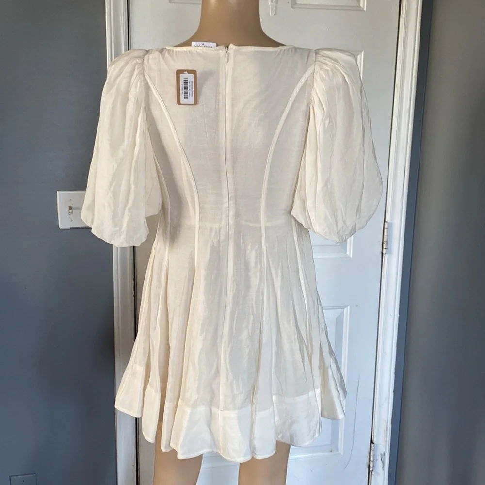 Vestique Miranda nwt dress kb